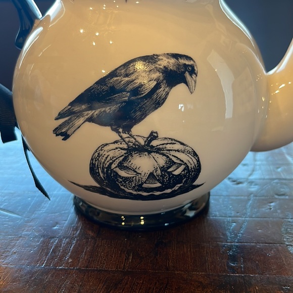 Spooky Night Halloween Witch Teapot - Picture 4 of 6